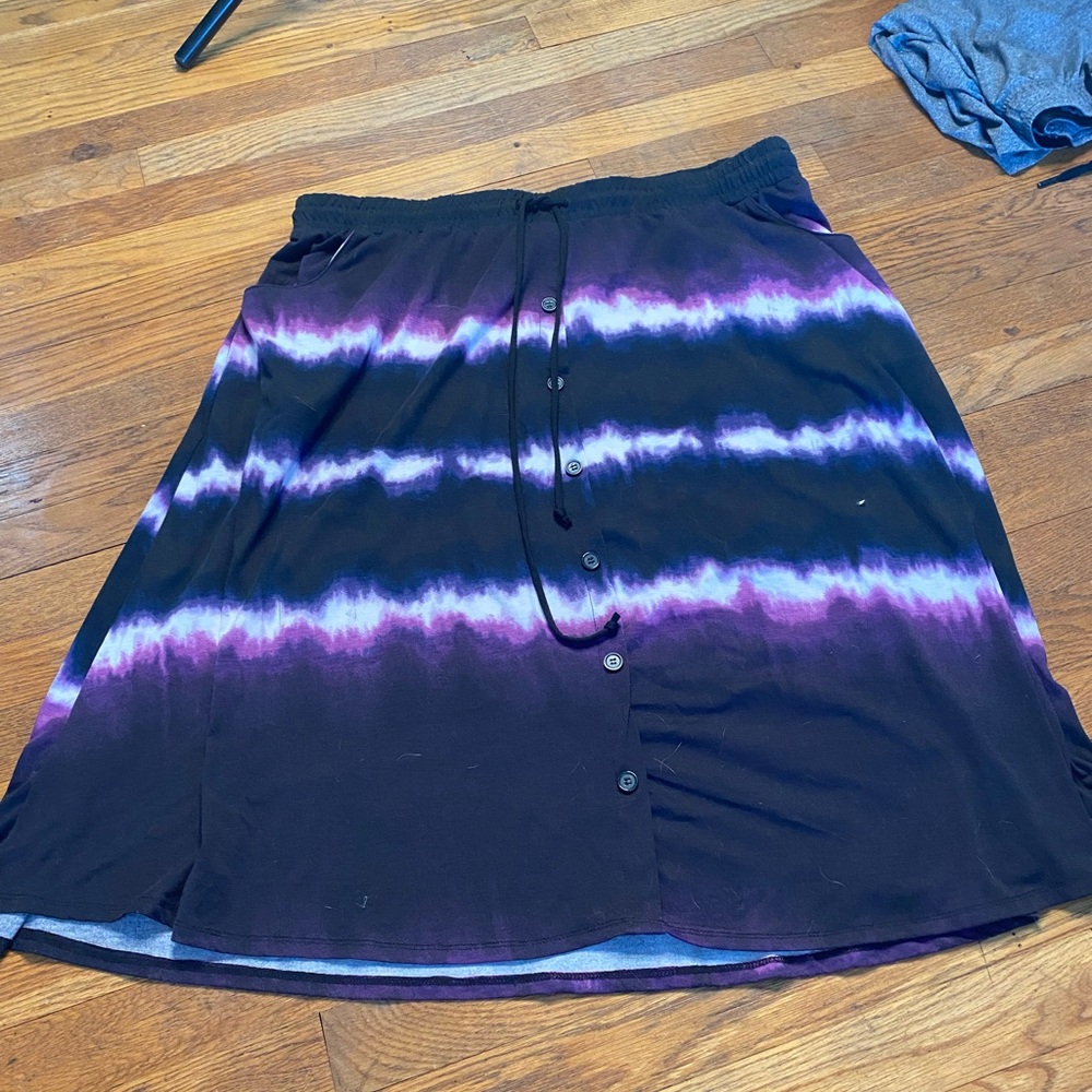LuLaRoe XL Purple Black Tie Dye Button Front Skirt - Picture 2 of 6